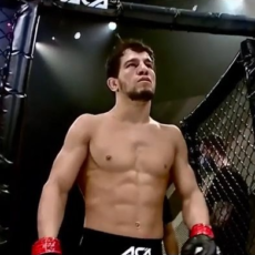 dzhixad-yunusov-islam-omarov-polnyj-boj